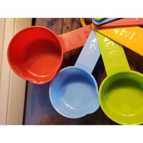 Set Of 8 Multi-Color Nesting Measuring Cups & Spoons - Picture 4 of 8